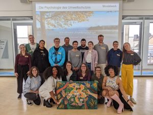 Gruppenbild der Teilnehmenden des Klimapsychologischen Workshops.